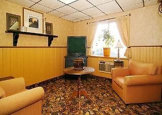 Econo Lodge & Suites Davenport Bagian luar foto
